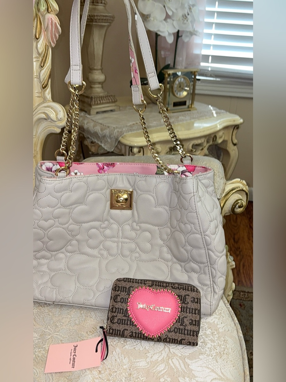Juicy Couture White Quilted Heart-Pattern Shoulder Tote with Pink Floral Lining